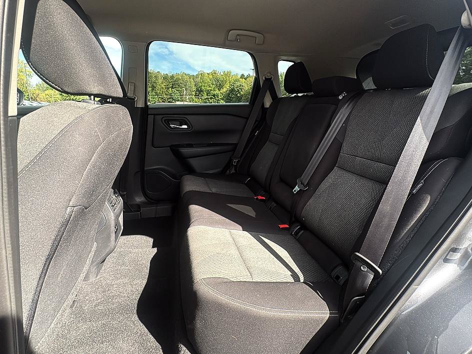 Certified 2025 Nissan Rogue SV AWD/4WD image 18