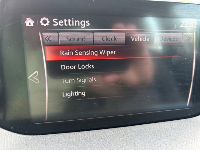 Used 2018 MAZDA MAZDA3 Touring FWD image 15