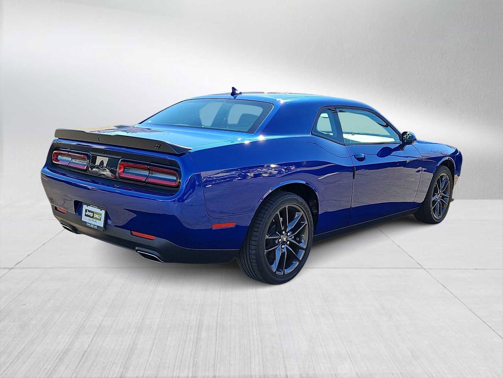Used 2021 Dodge Challenger GT w/ Plus Package image 8