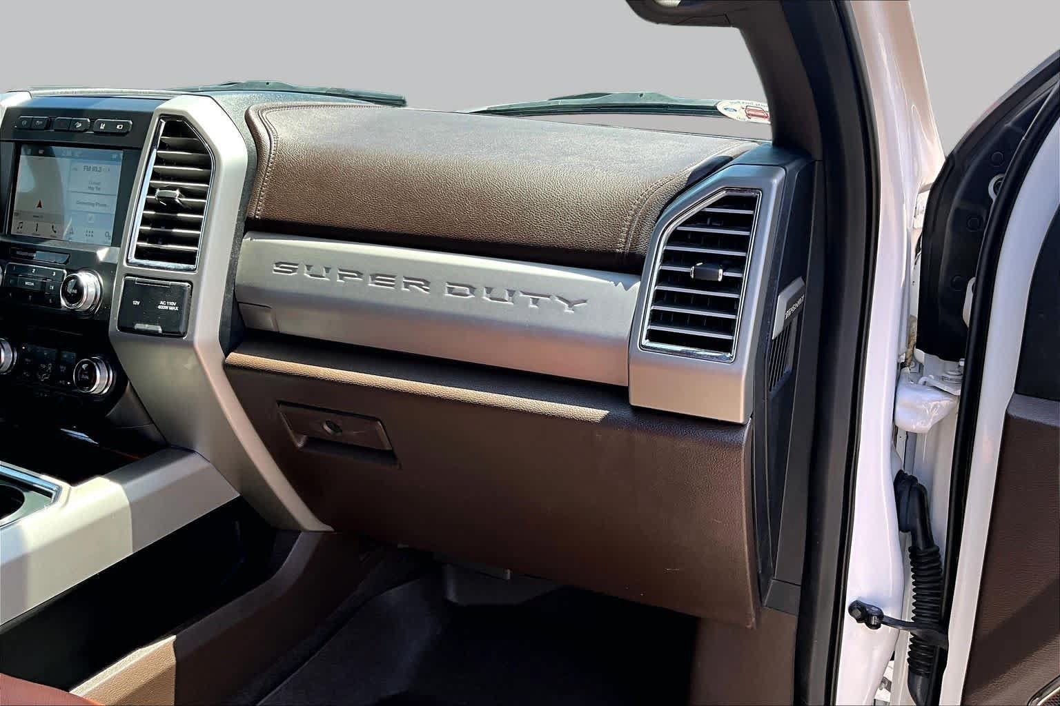 Used 2018 Ford F450 King Ranch w/ King Ranch Ultimate Package AWD/4WD image 19
