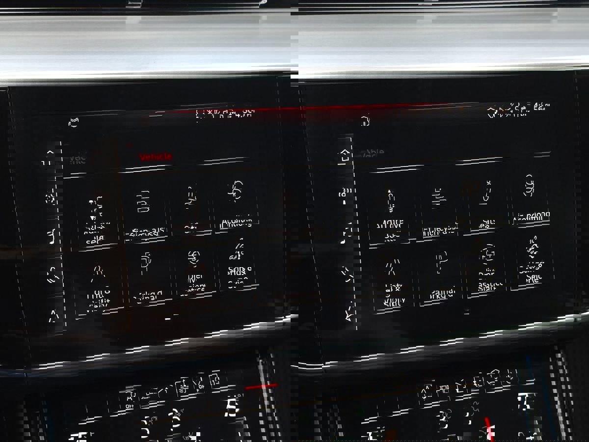 Used 2021 Audi A8 L 3.0T w/ Executive Plus Package image 39