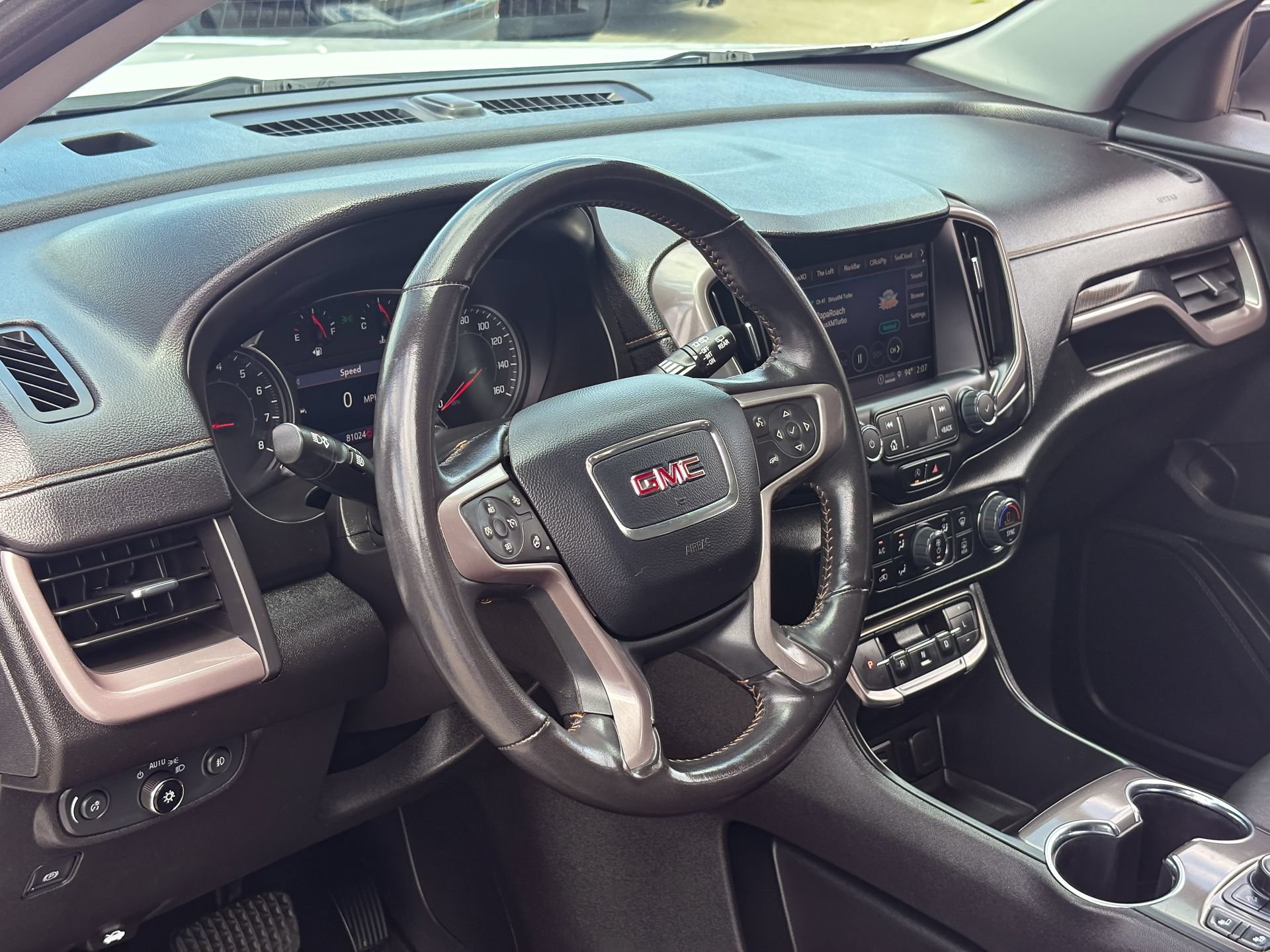 Used 2022 GMC Terrain AT4 AWD/4WD image 25