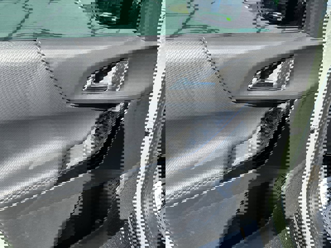 Used 2026 Chevrolet Equinox LT w/ Convenience Package II AWD/4WD image 19