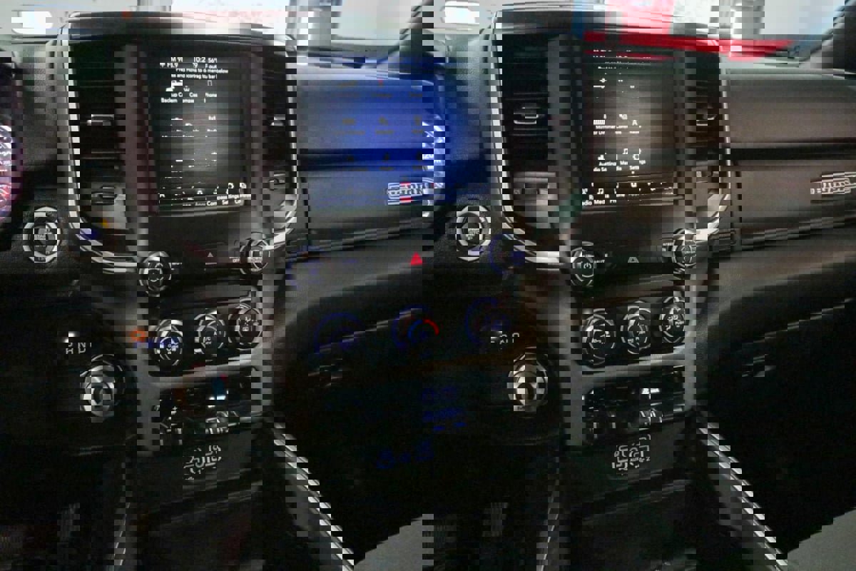 Used 2021 RAM 1500 Big Horn image 17