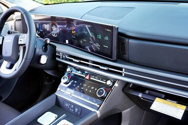 New 2026 Hyundai Santa Fe SEL FWD image 12