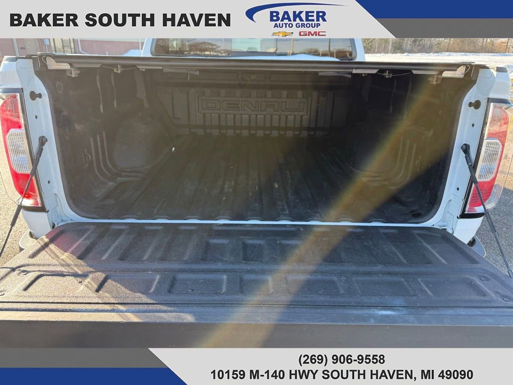 Used 2022 GMC Canyon Denali image 8