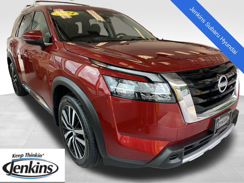 Used 2024 Nissan Pathfinder Platinum w/ Cargo Package