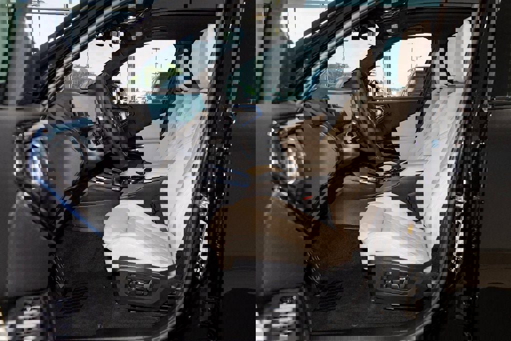 Used 2026 BMW X3 xDrive30 w/ Premium Package image 19