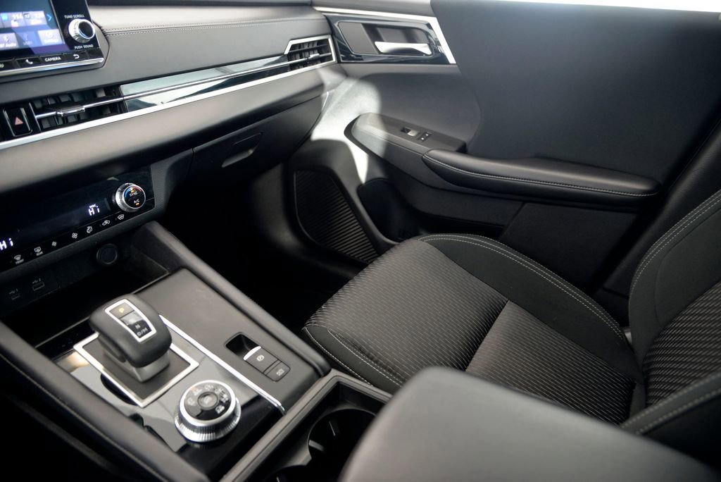 Used 2022 Mitsubishi Outlander ES image 26