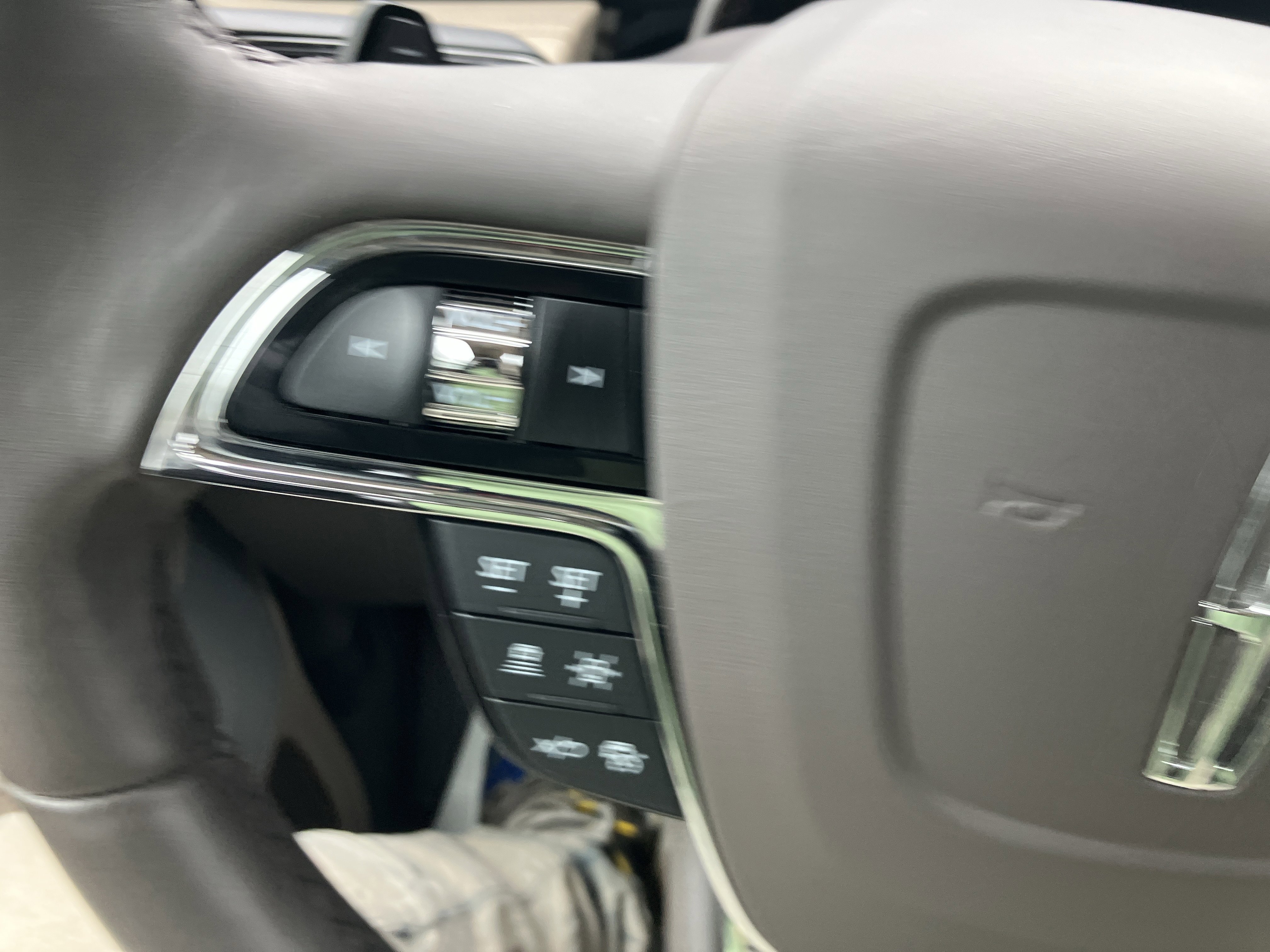 Used 2024 Lincoln Navigator Reserve image 31