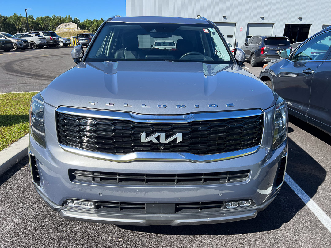 Used 2022 Kia Telluride SX w/ SX Prestige Package AWD/4WD image 9