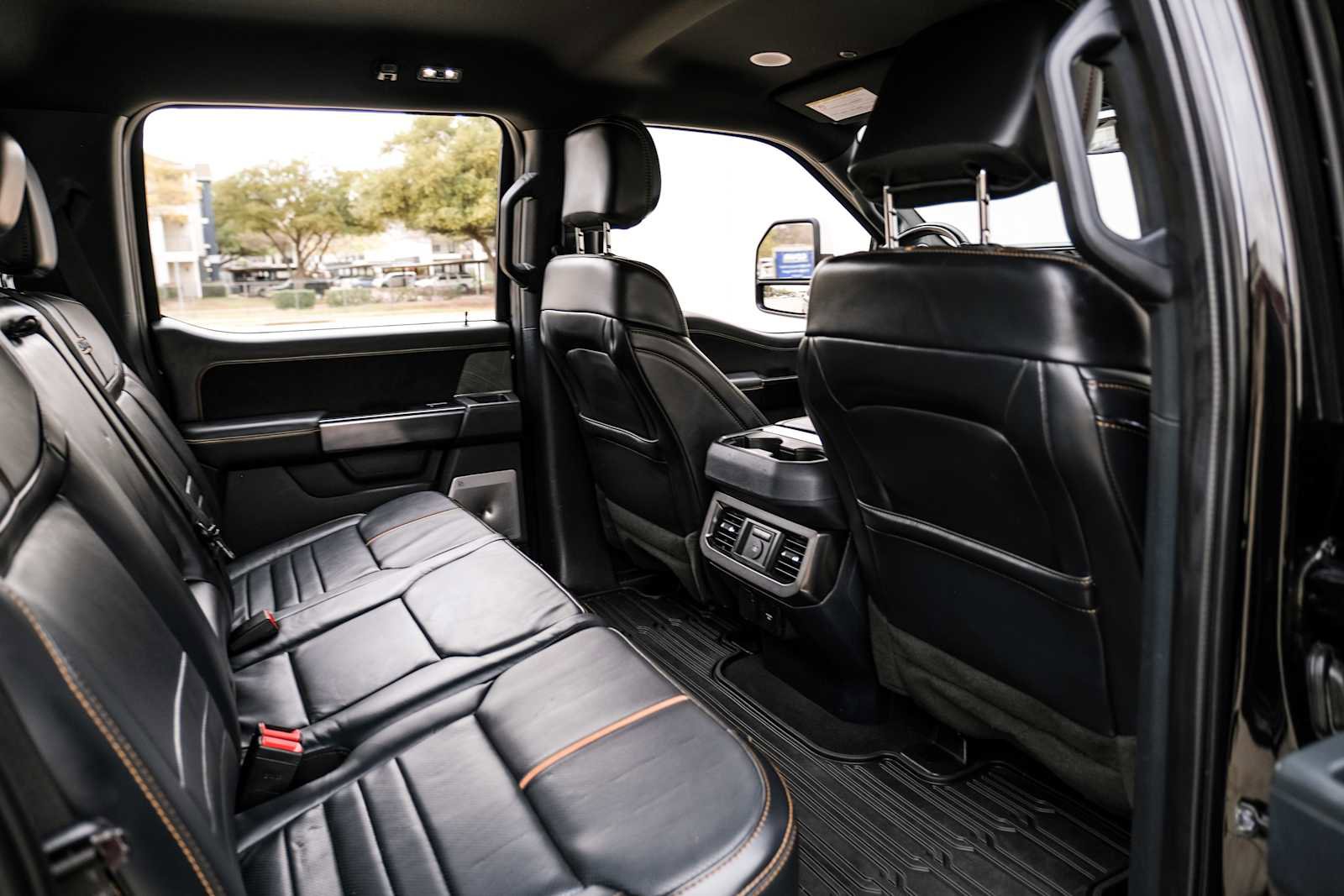 Used 2023 Ford F250 Platinum image 40