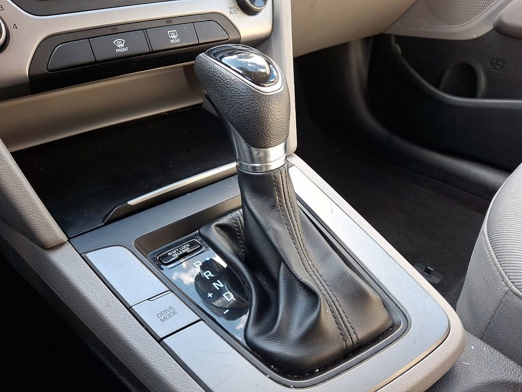 Used 2018 Hyundai Elantra SEL image 14