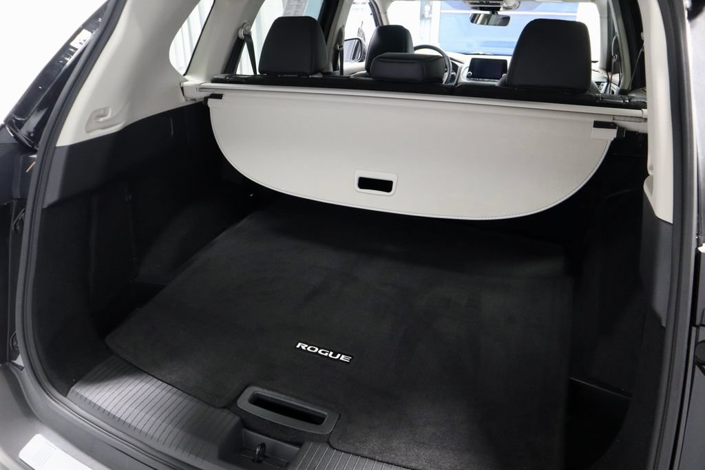 Certified 2023 Nissan Rogue SV w/ SV Premium B Package AWD/4WD image 13