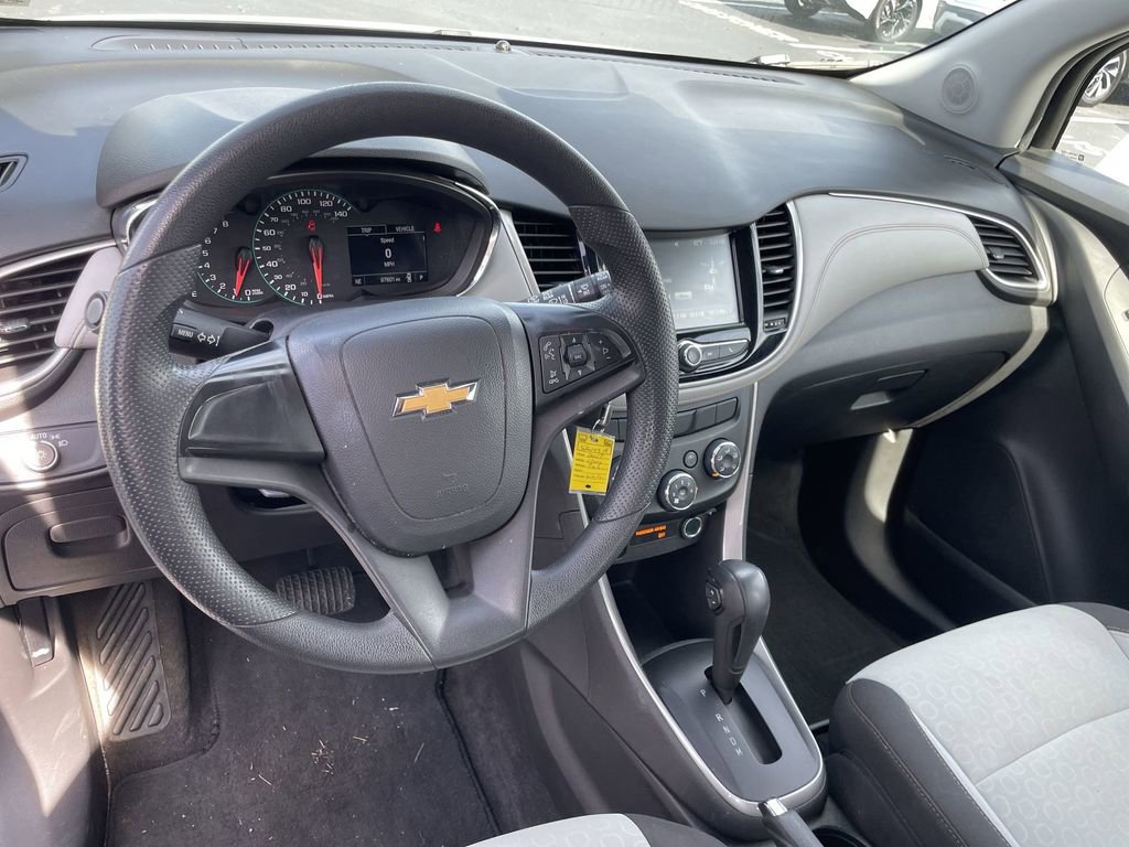 Used 2017 Chevrolet Trax LS image 9