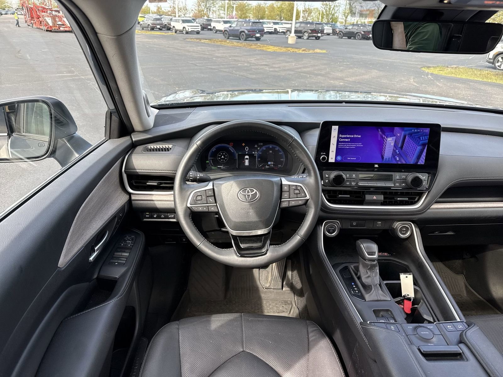 Used 2024 Toyota Grand Highlander AWD Hybrid image 16