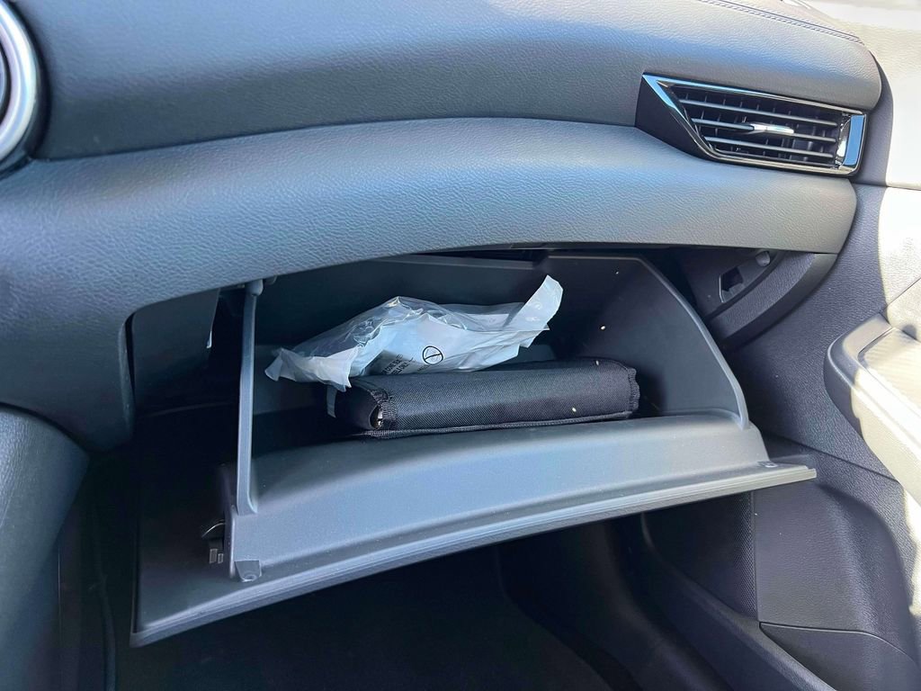 Certified 2025 Nissan Sentra SV image 31