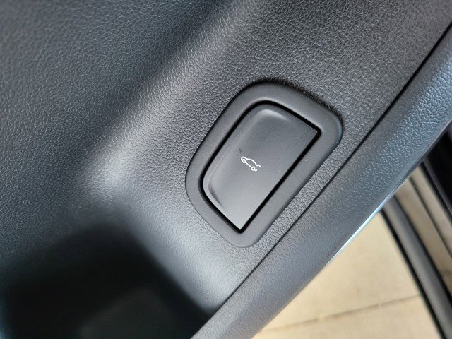 New 2026 Chevrolet Traverse RS w/ LPO, Floor Liner Package image 29