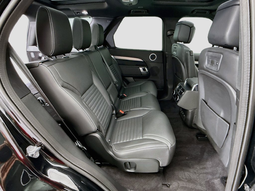Certified 2026 Land Rover Discovery Limited Edition AWD/4WD image 21