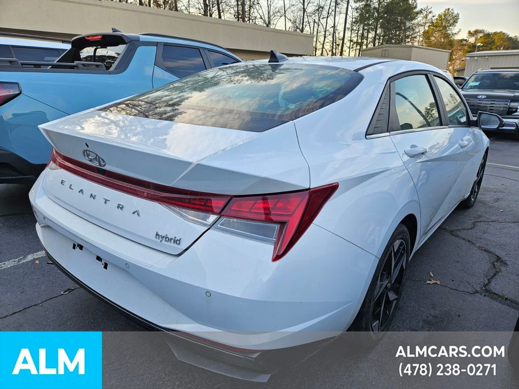 Used 2023 Hyundai Elantra Limited image 7