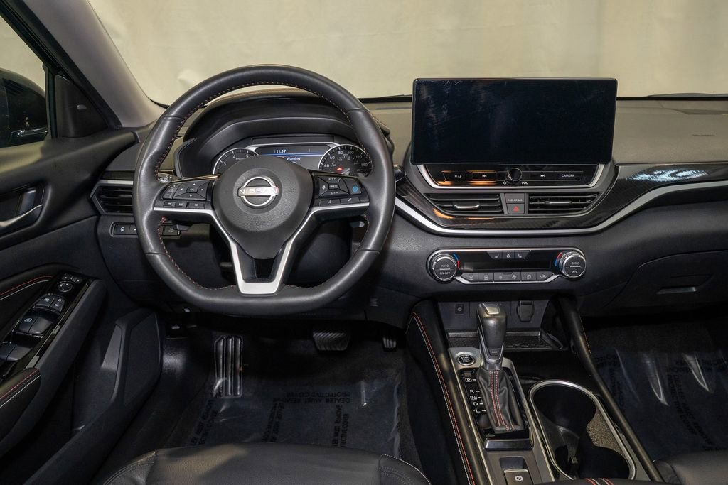 Certified 2023 Nissan Altima 2.0 SR image 2