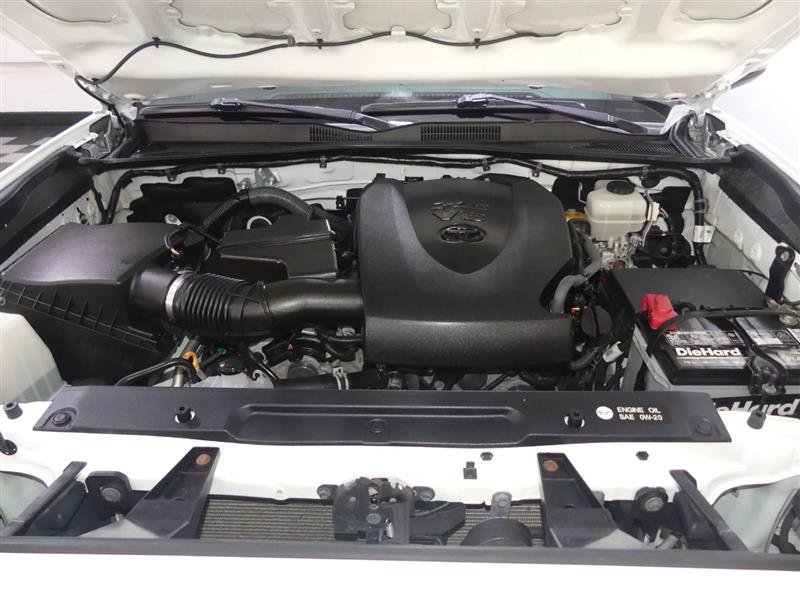 Used 2017 Toyota Tacoma TRD Off-Road w/ Tow Package image 13