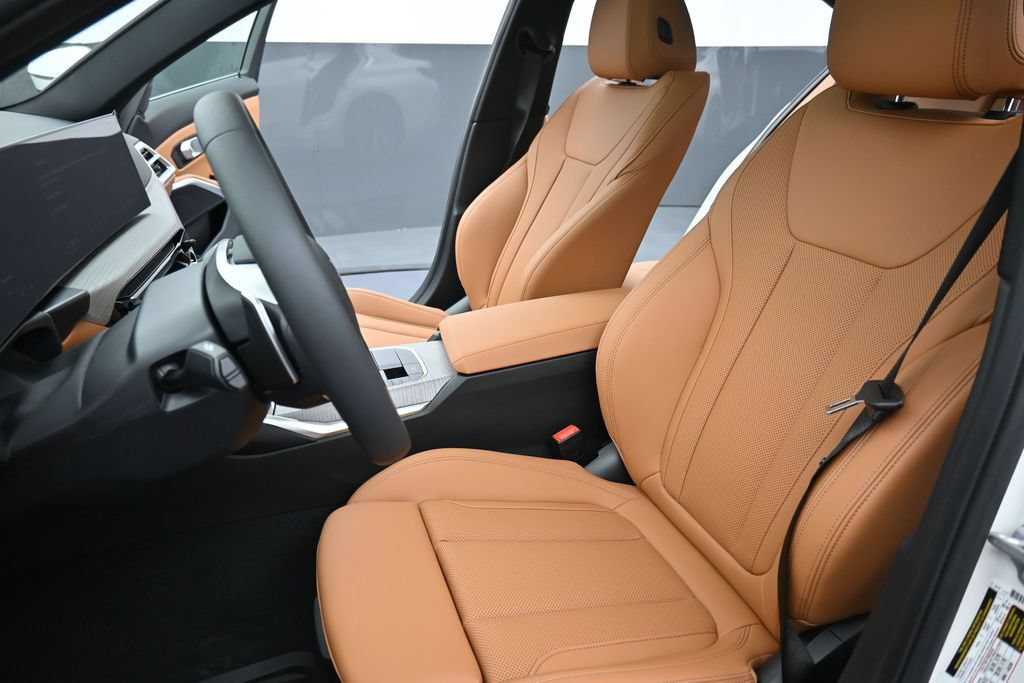 New 2026 BMW 330i xDrive Sedan w/ Convenience Package AWD/4WD image 10