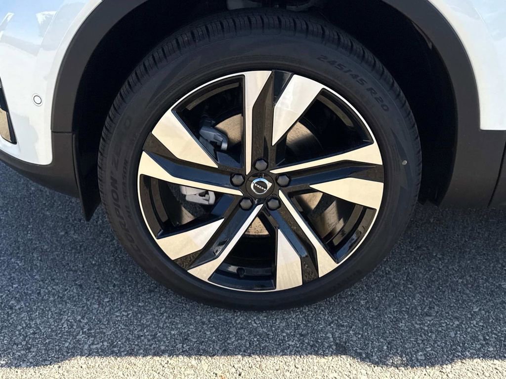 New 2026 Volvo XC40 B5 Ultra w/ Climate Package AWD/4WD image 10