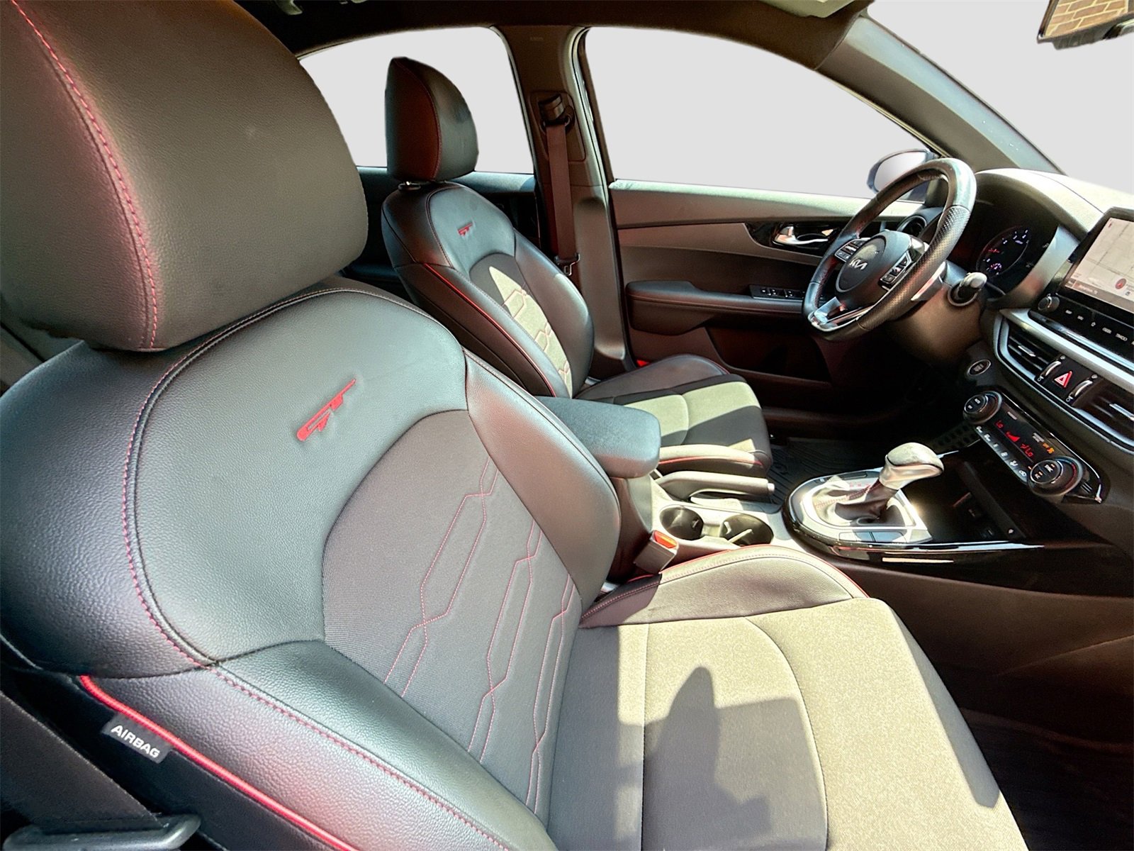 Used 2022 Kia Forte GT image 26