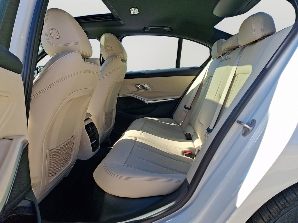 Used 2022 BMW 330e xDrive image 8