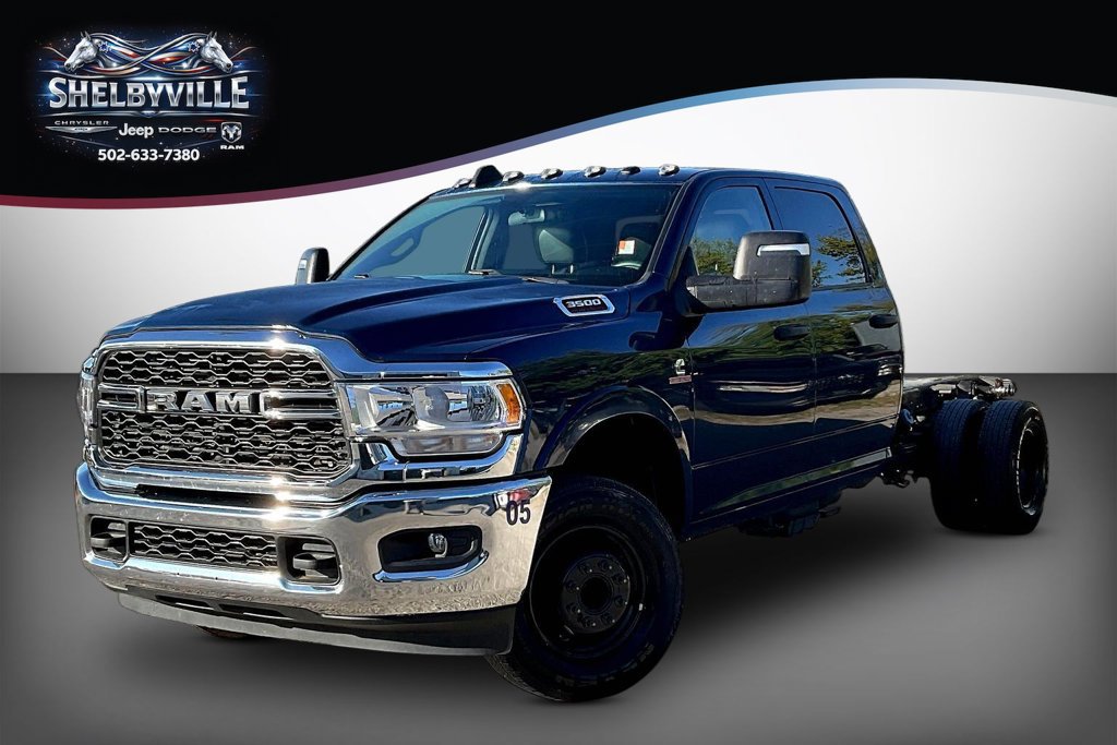 Used 2024 RAM 3500 Tradesman w/ Chrome Appearance Group AWD/4WD image 1