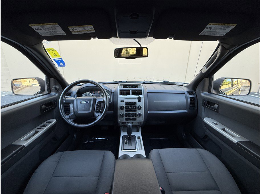 Used 2010 Ford Escape XLT image 6