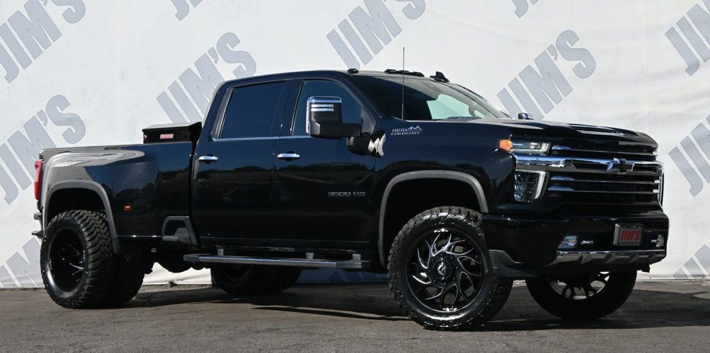 Used 2022 Chevrolet Silverado 3500 High Country image 3