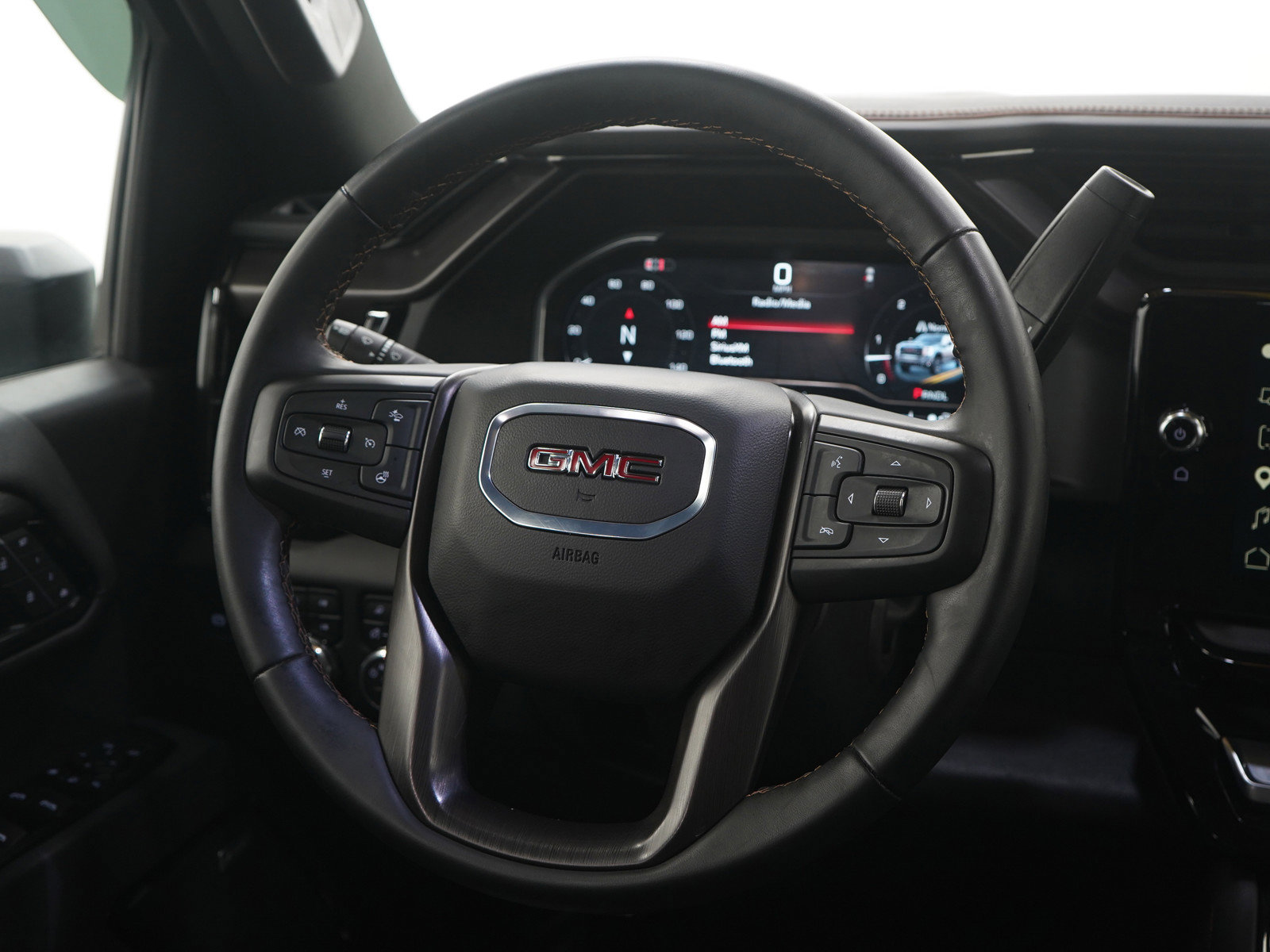 Used 2025 GMC Sierra 2500 AT4 w/ AT4 Premium Plus Package image 17