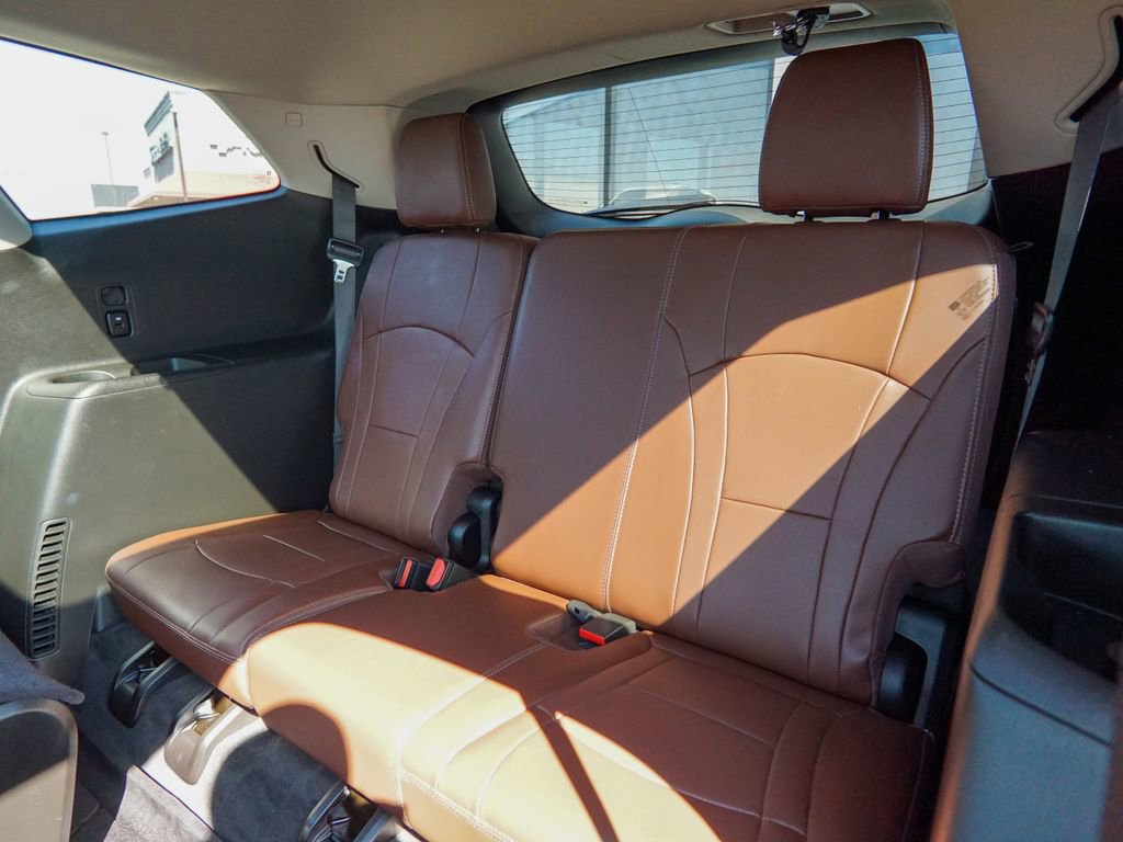 Used 2019 Buick Enclave Avenir w/ Avenir Technology Package AWD/4WD image 38