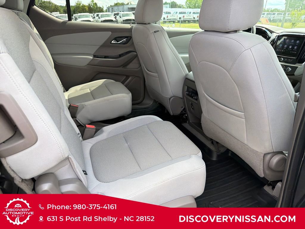 Used 2021 Chevrolet Traverse LT FWD image 38