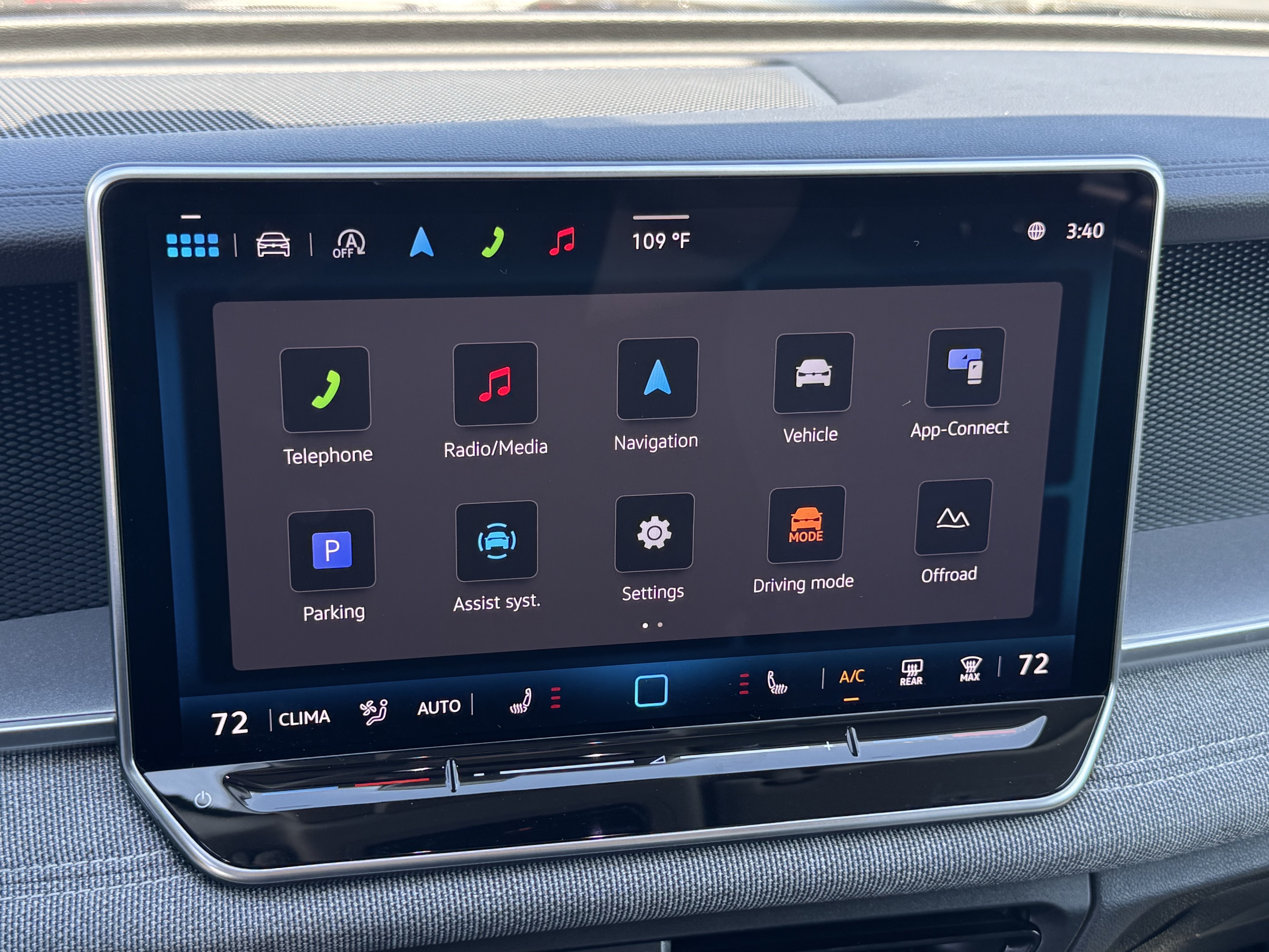 Certified 2025 Volkswagen Tiguan S AWD/4WD image 24