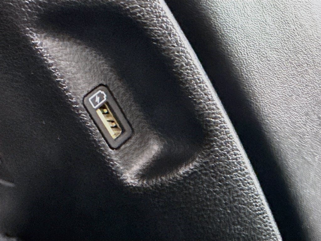 Used 2022 Kia Telluride S AWD/4WD image 43