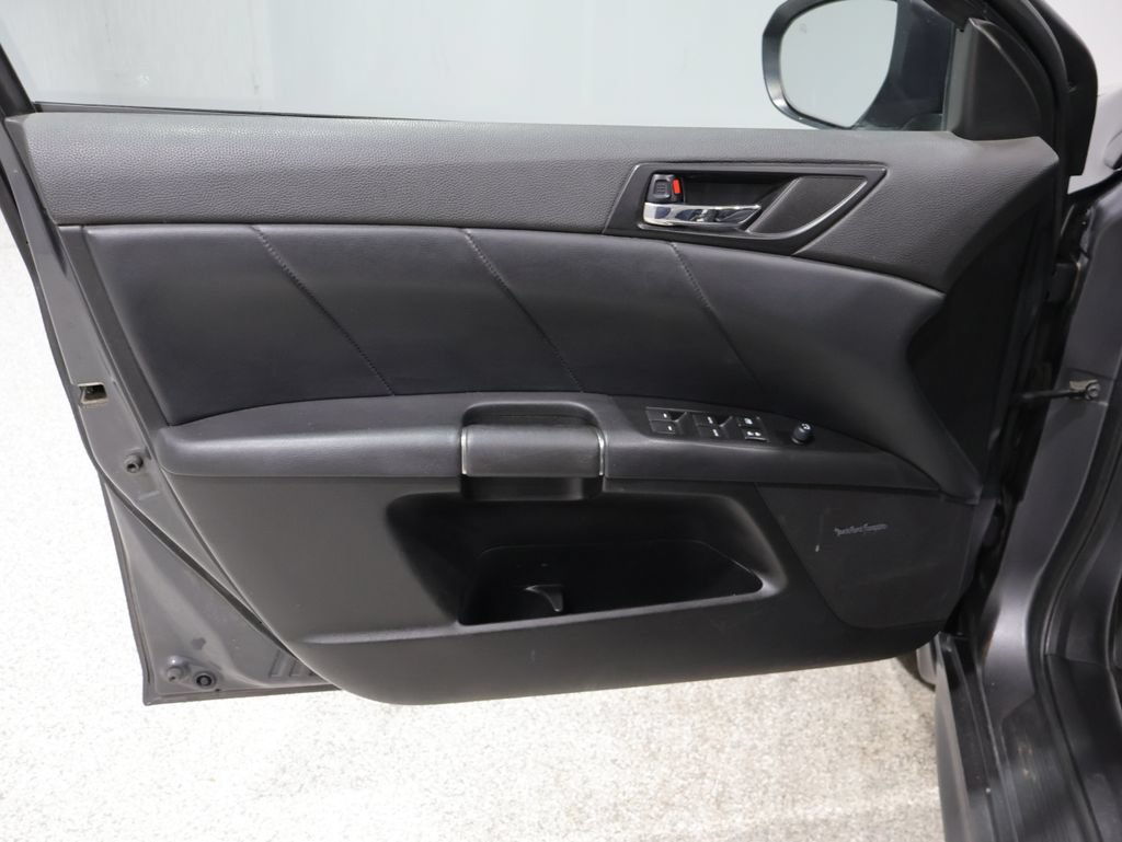 Used 2012 Suzuki Kizashi Sport GTS AWD/4WD image 13
