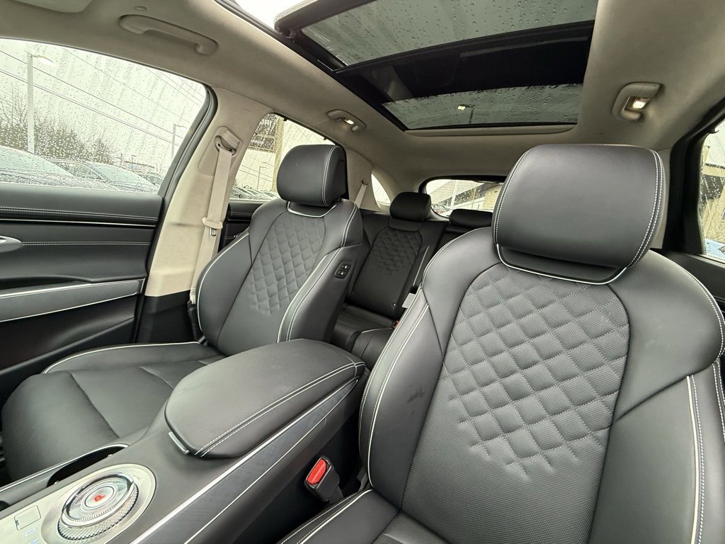 Used 2025 Genesis Electrified GV70 Advanced w/ Prestige Package image 16
