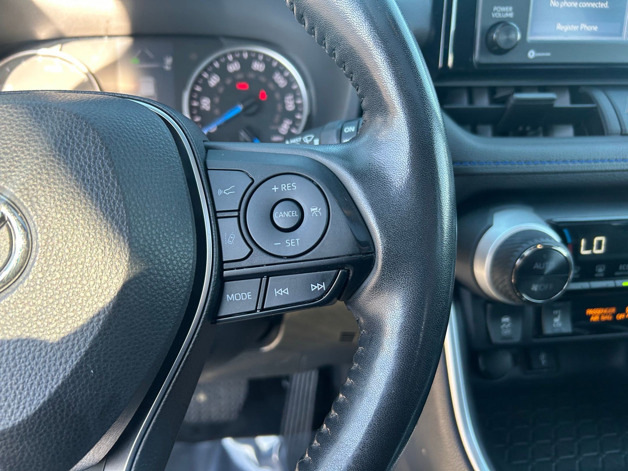 Certified 2022 Toyota RAV4 SE image 13