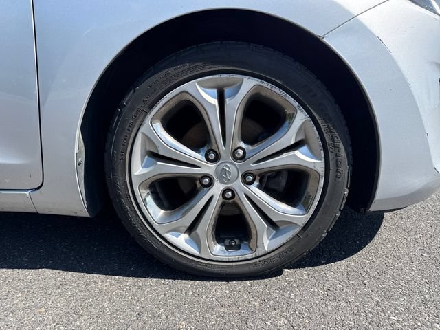 Used 2013 Hyundai Elantra GT w/ Touch & Go Pkg FWD image 11