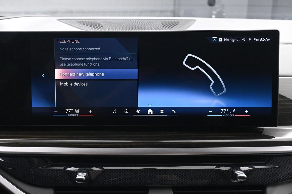 Used 2024 BMW X7 xDrive40i w/ Premium Package AWD/4WD image 35