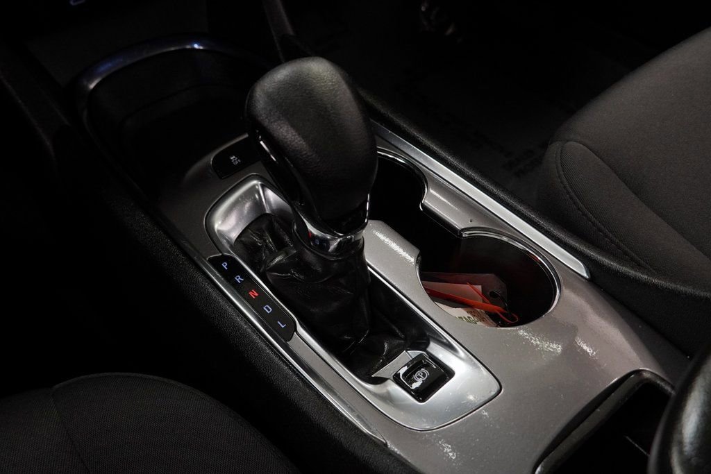 Used 2024 Chevrolet Malibu LT image 35