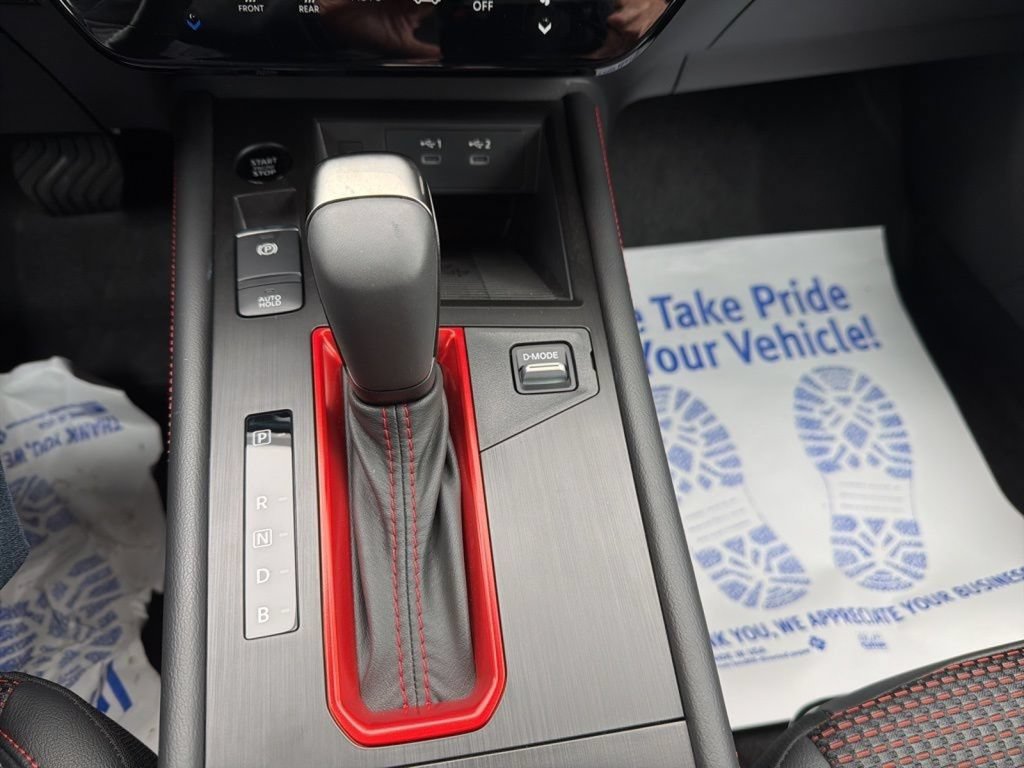 Used 2025 Nissan Kicks SR FWD image 24