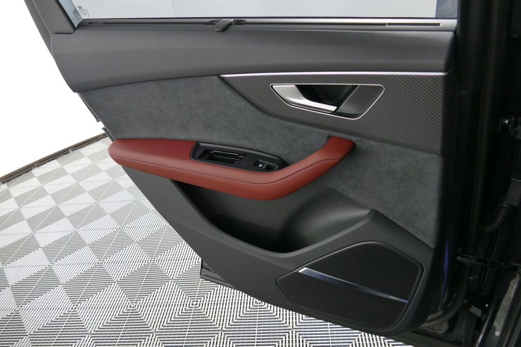 New 2026 Audi SQ7 Premium Plus AWD/4WD image 4