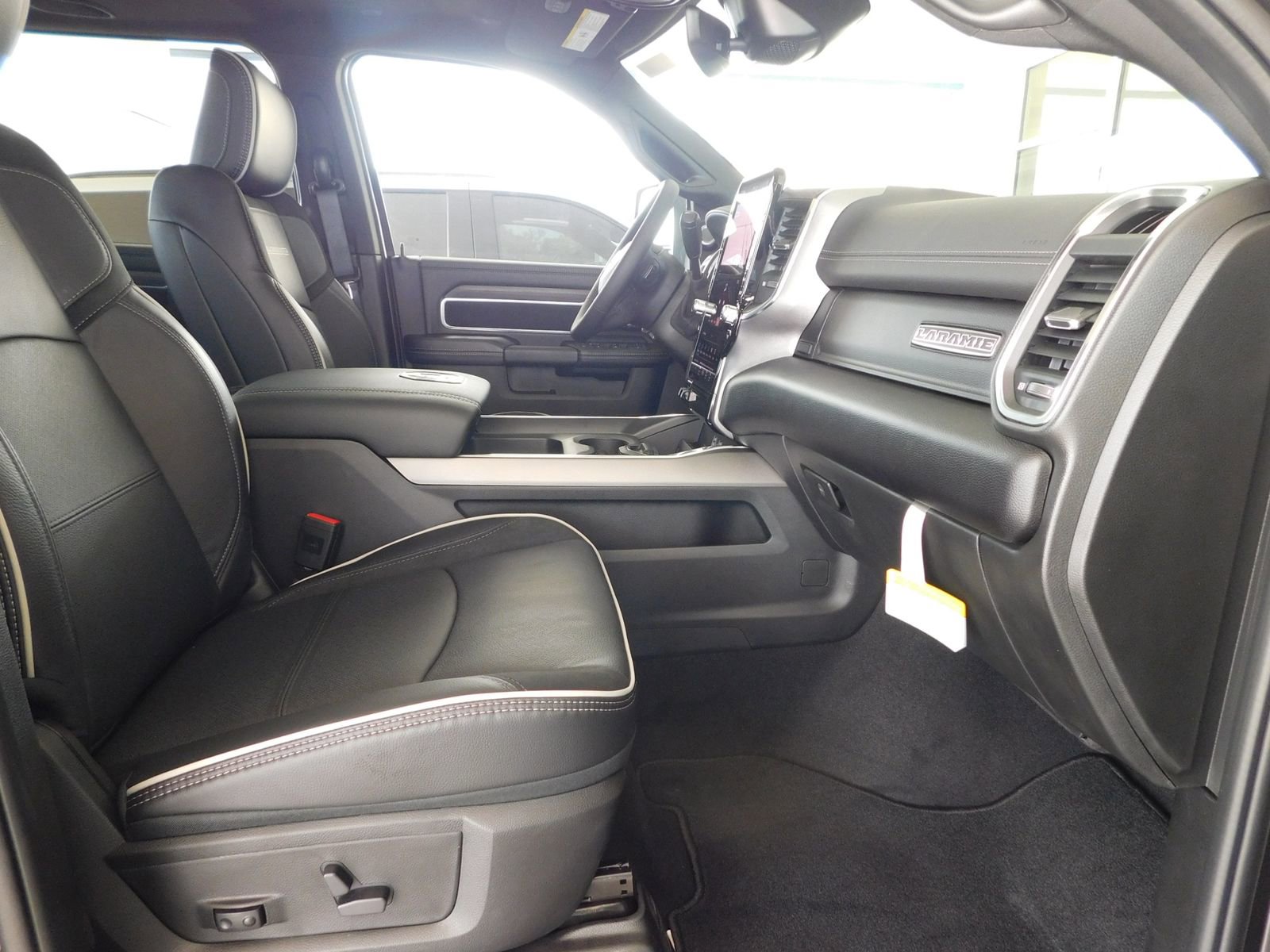 New 2025 RAM 2500 Laramie image 11