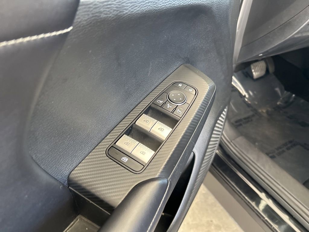 Used 2024 Mitsubishi Outlander SE image 43