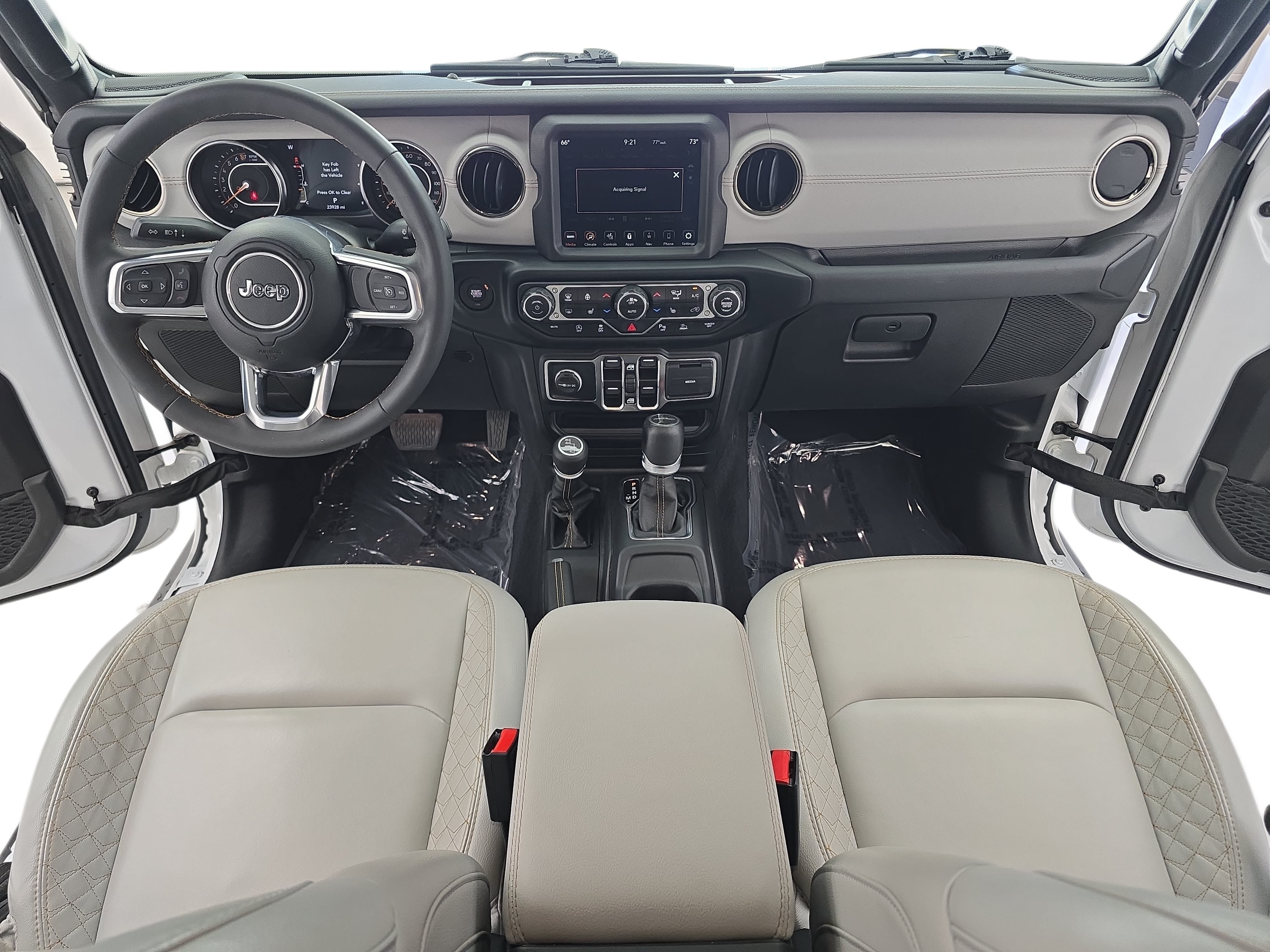 Used 2023 Jeep Gladiator Overland AWD/4WD image 9