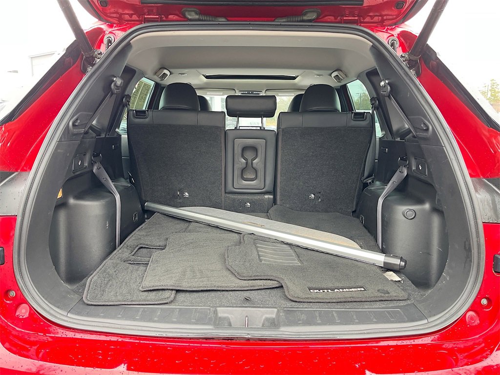 Used 2023 Mitsubishi Outlander SE image 25